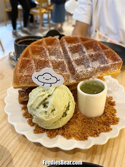 fluffed cafe - sunway mentari reviews|Fluffed Sunway Mentari’s ‘Pinocchio’ Waffle Delight.